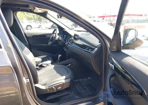 2016 BMW X1 xDrive28I из США, поврежденный, VIN WBXHT3C34G5E48133